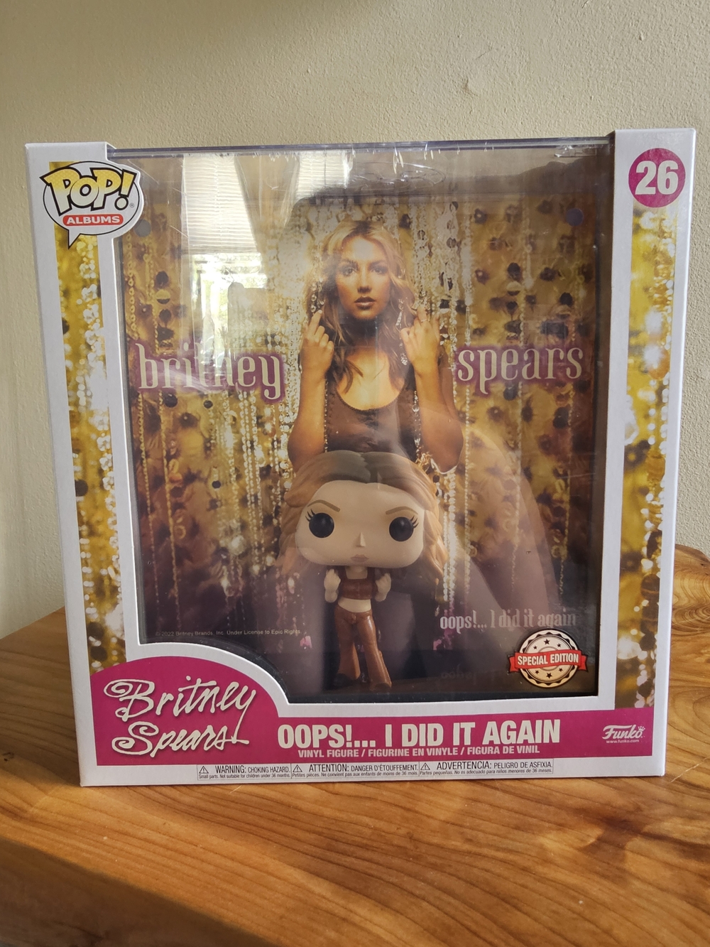Funko Pop! Britney Spears "Oops!...I Did It Again" Figure - White/Pink Box - Picture 2 of 7